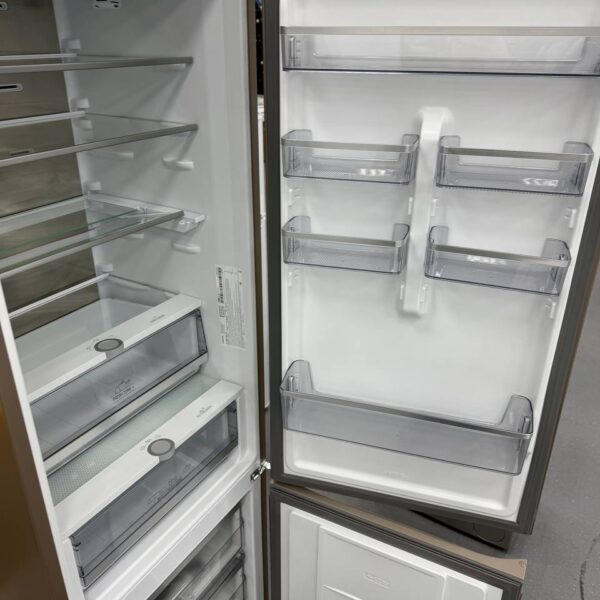 Холодильник Hotpoint HT 9201I BZ O3